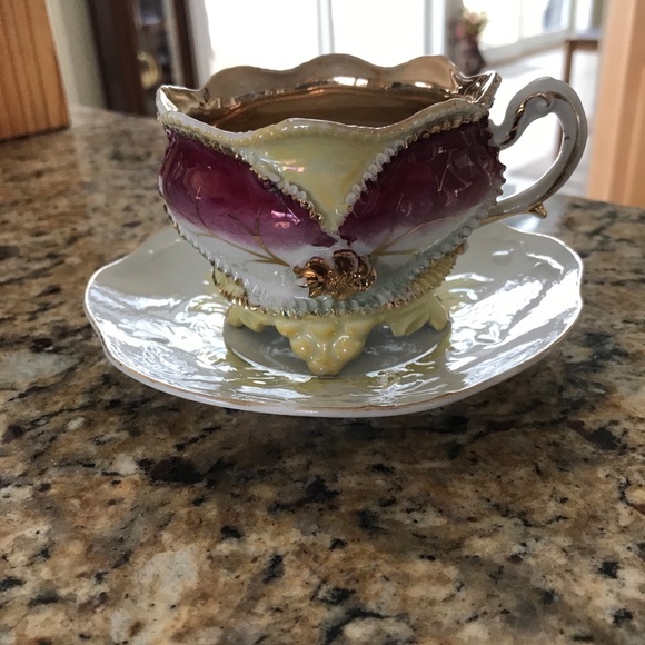 ANTIQUE CHINA CUP AND SAUCER - Picture 4 of 11